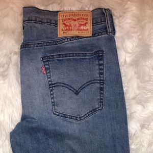Men’s Levi jeans